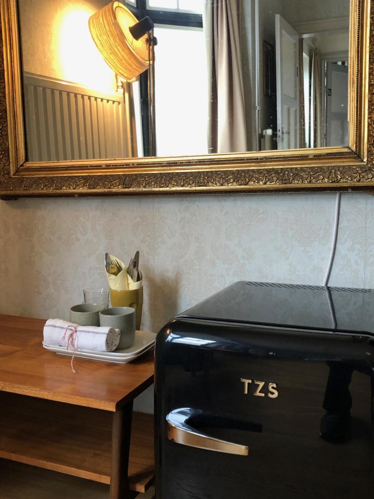 Отель Logis Pastis Маастрихт Экстерьер фото